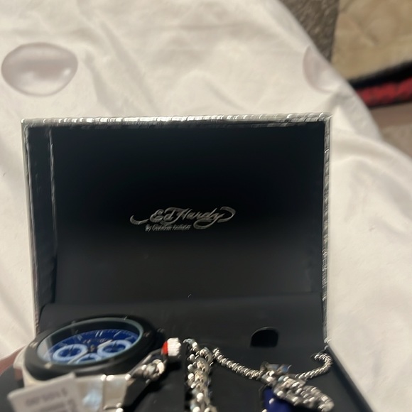 Ed Hardy Watch, Bracelet, Necklace set!! - Picture 5 of 5